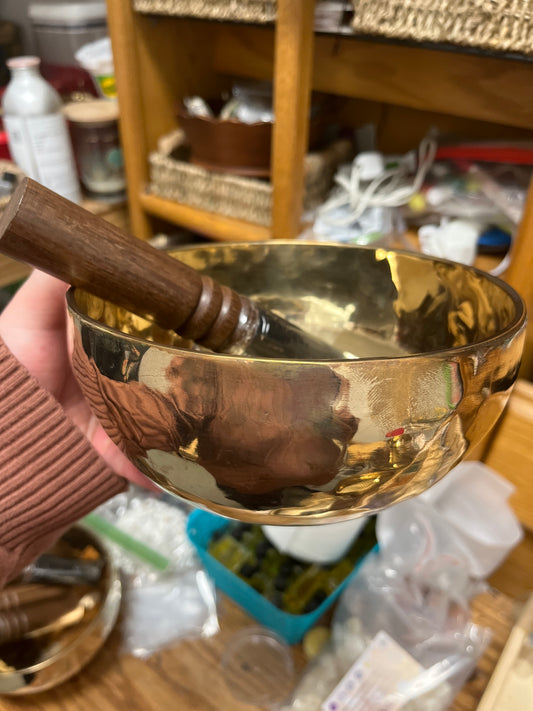 Hand Hammered Nepal Singing Bowls 6”