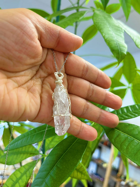 Vera Cruz Amethyst Point Necklace