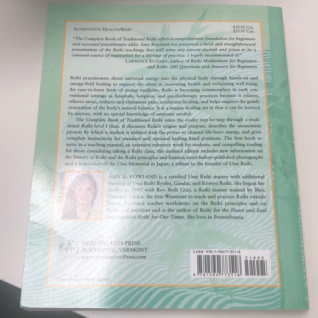 Reiki The Complete Book of Traditional Reiki