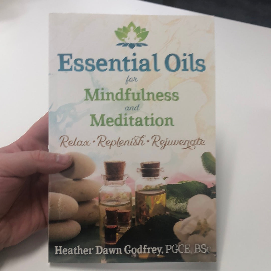 Essential Oils for Mindfulness and Meditation