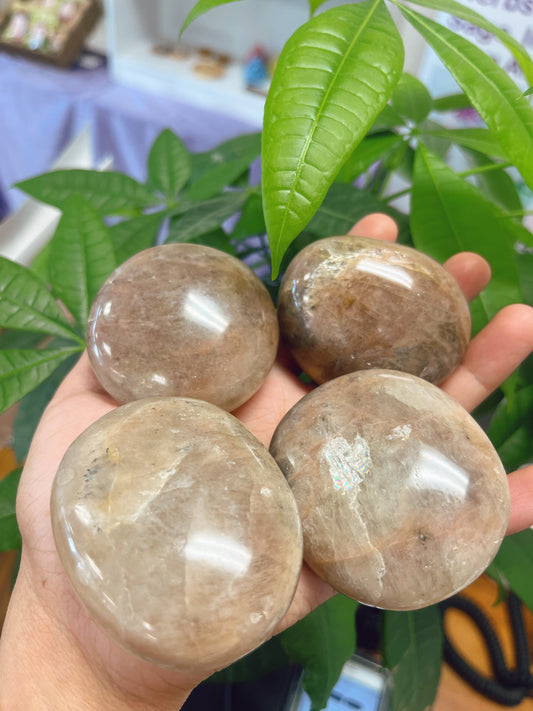 Moonstone Palm Stone