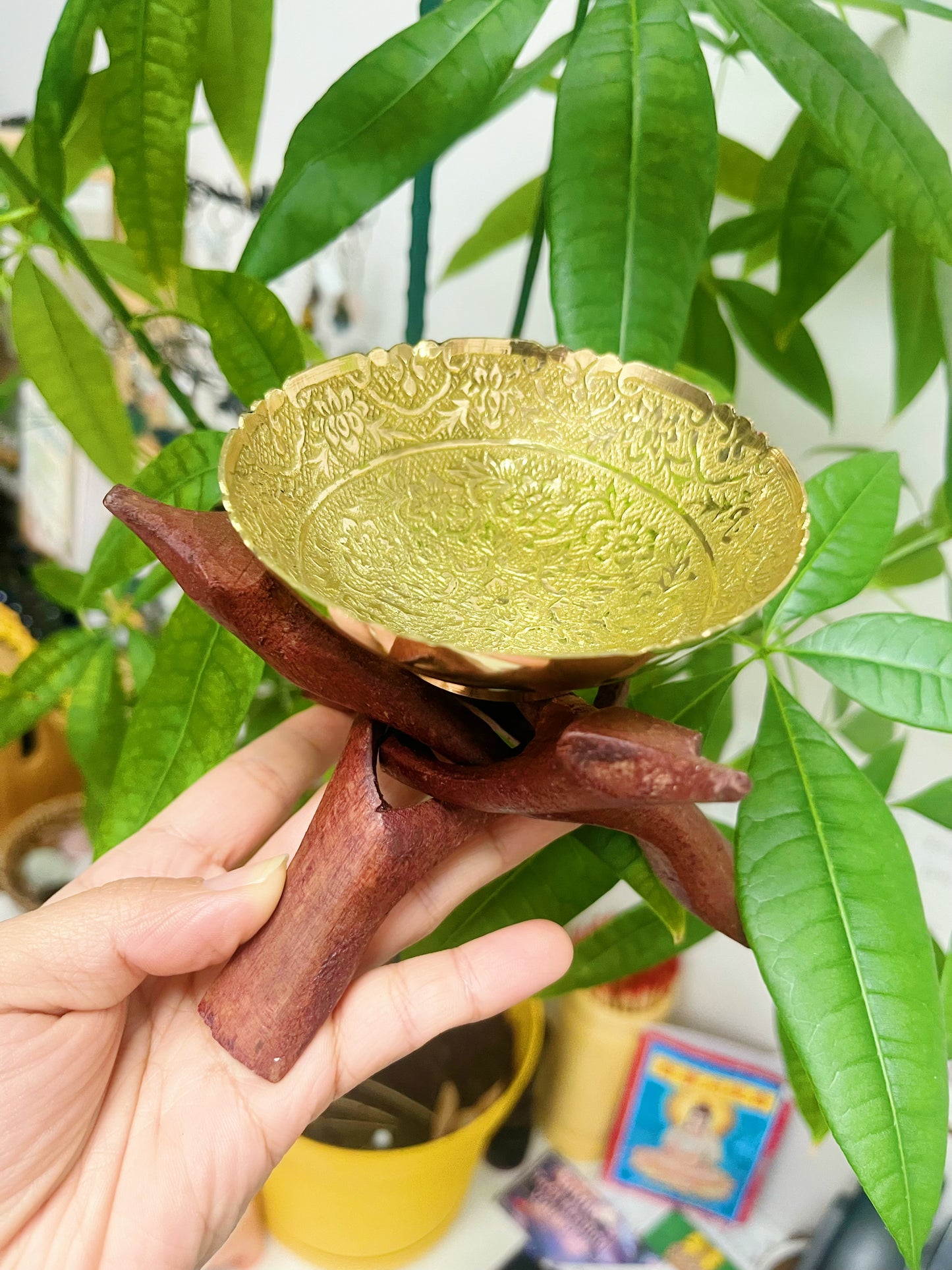 Brass Bowl with Cobra tripod stand Burner