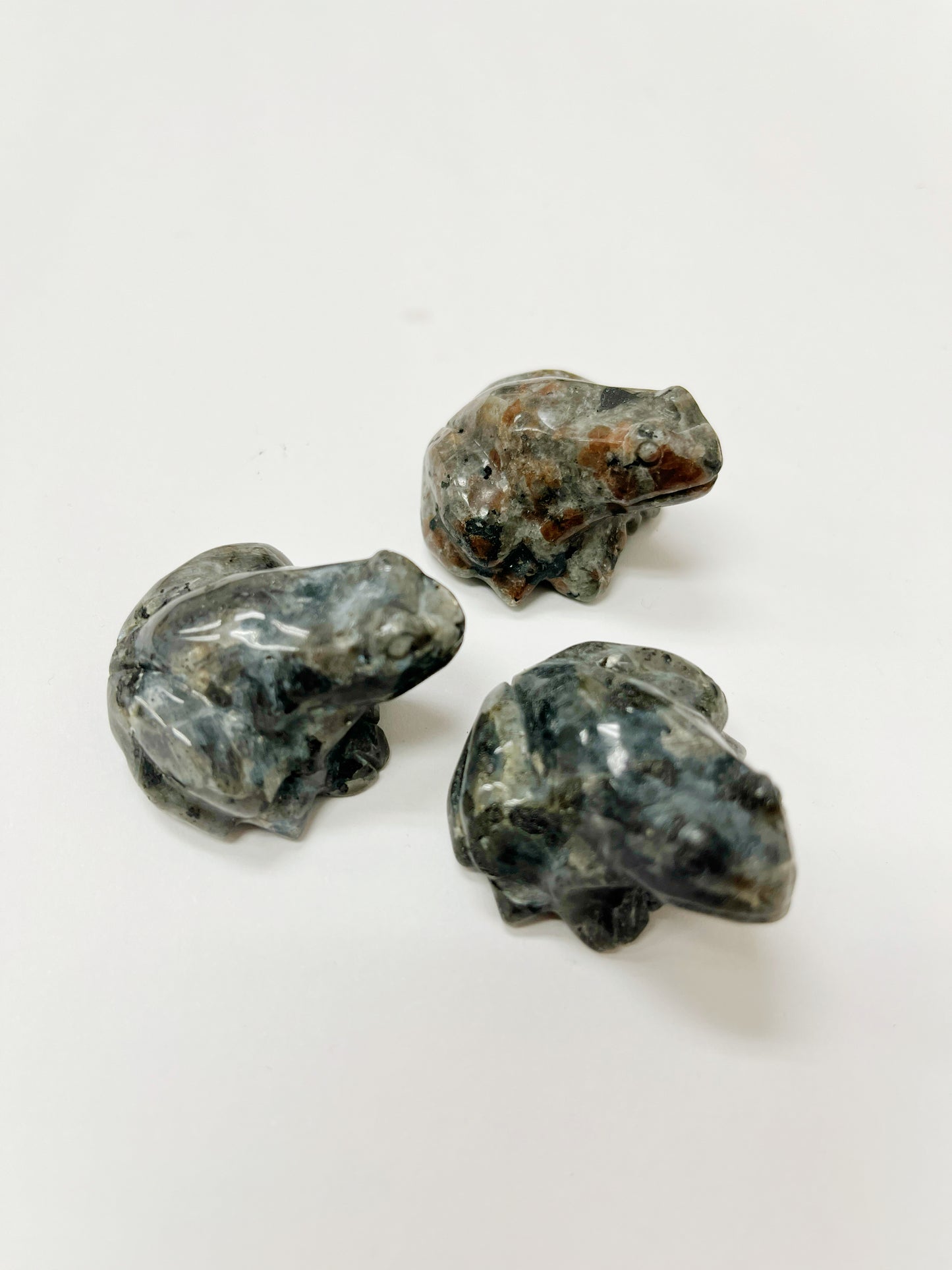 Yooperlite Frog Carving