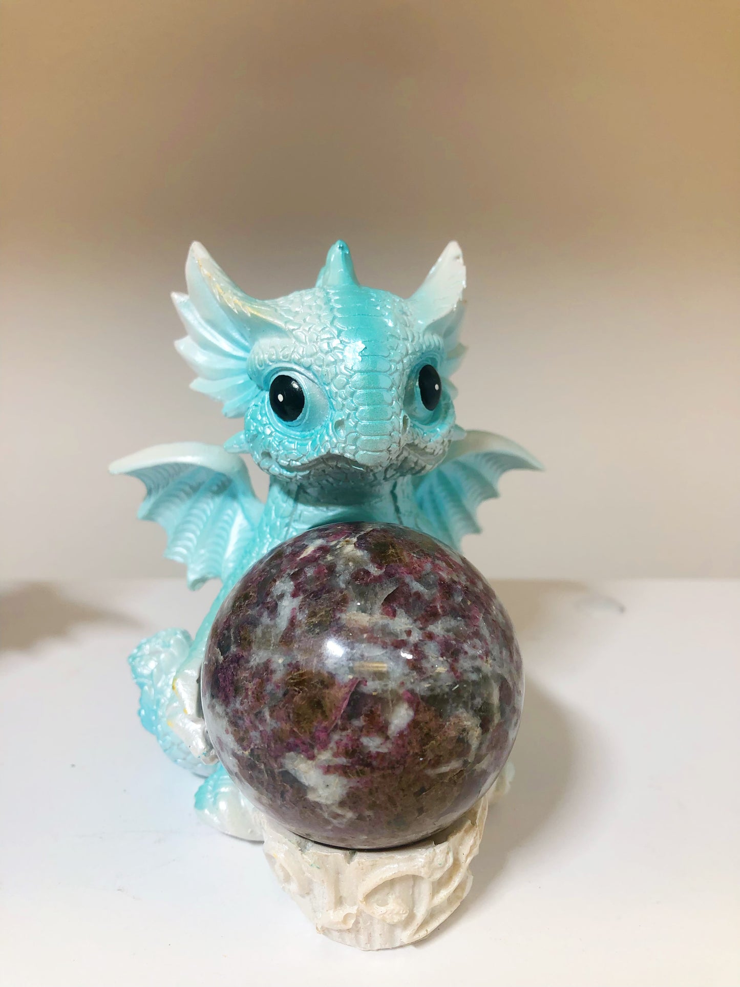 Dragon Sphere Holder